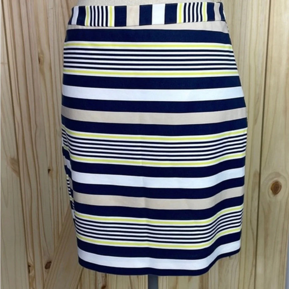 Jacob Woman’s Pencil Skirt Lined Striped Size Medium Nautical Multi-Color Spring - Picture 8 of 8